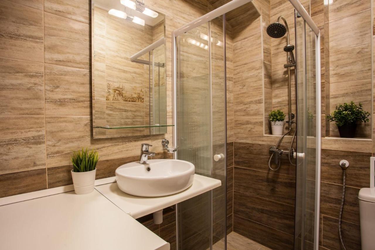 Cozy Studio In The Center For 2 People Budapest Bagian luar foto